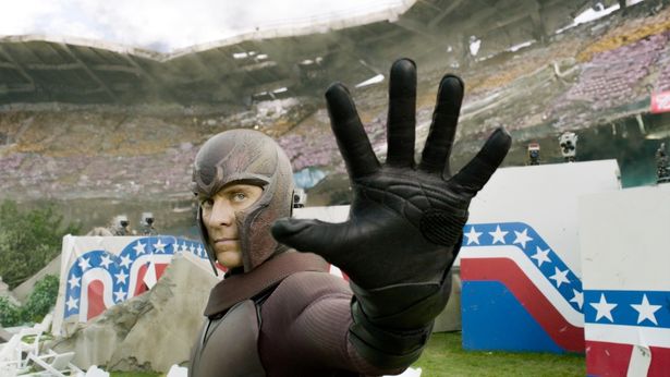 タイムトラベルにより、新たな時間軸が誕生している(『X-MEN：フューチャー＆パスト』)