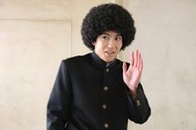 賀来賢人のアフロ姿がハマりすぎ！