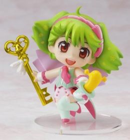 こんなキュートな魔法使いになら魔法をかけられてみたいと思わせるフィギュアだ