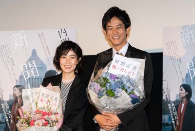 『新聞記者』の大ヒット御礼舞台挨拶に主演2人が登壇！