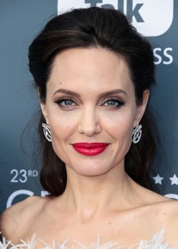 長女ザハラと三女ヴィヴィアンと買い物を楽しんだ