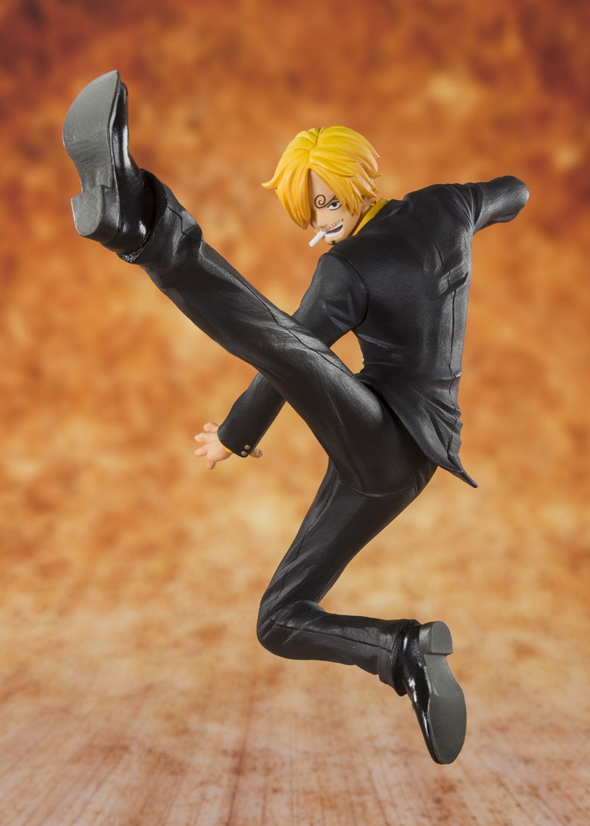 夏にピッタリ！「ONE PIECE」“麦わらの一味”がフィギュアになって大 