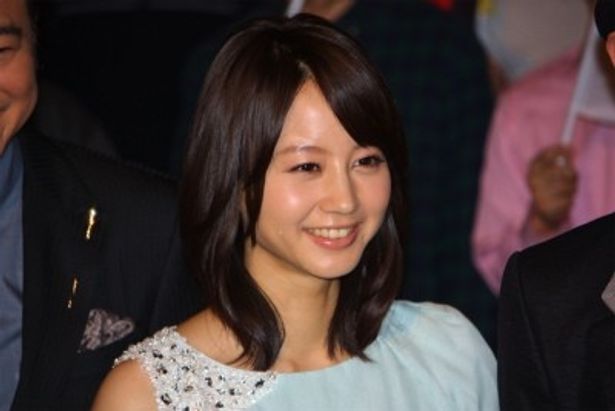 類まれな美ぼうの持ち主、雪穂役の堀北真希