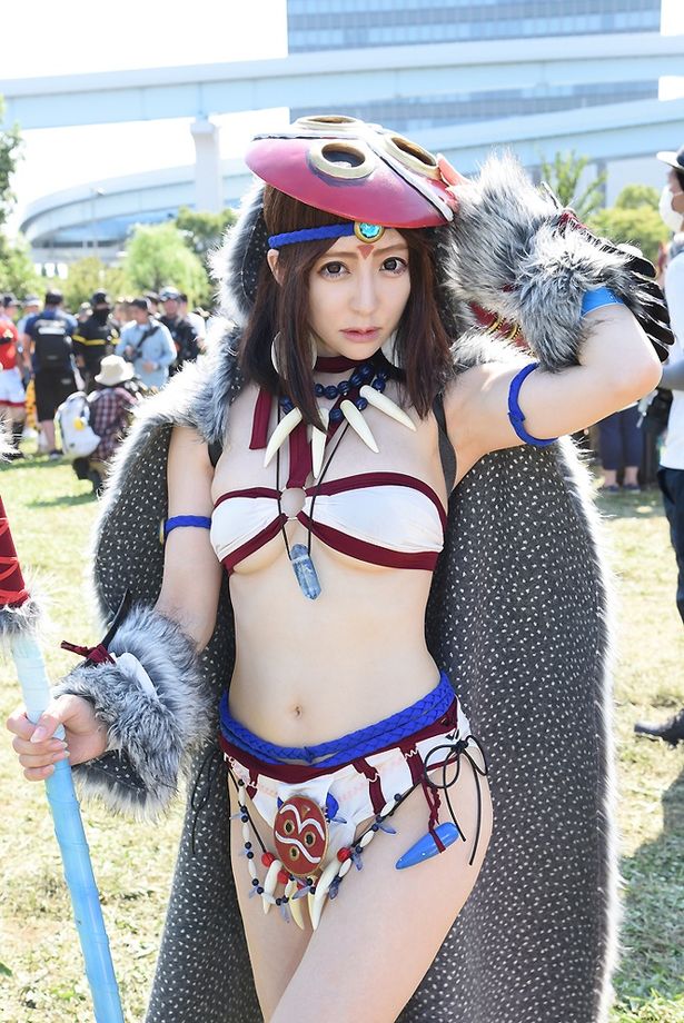 「もののけ姫」のサンに扮する神崎りのあさん