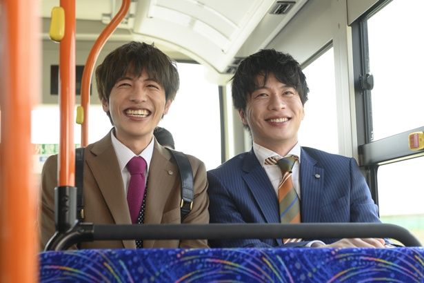 劇場版で初登場する山田ジャスティス(志尊淳)と早くも仲良しの春田(田中圭)