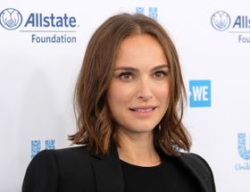 子どもたちと一緒にディズニーランドへ！