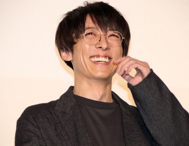 『引っ越し大名！』の初日舞台挨拶に登壇した高橋一生