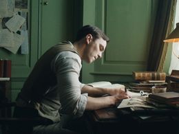 トールキンを演じるのは『女王陛下のお気に入り』(18)や『X-MEN』シリーズのニコラス・ホルト