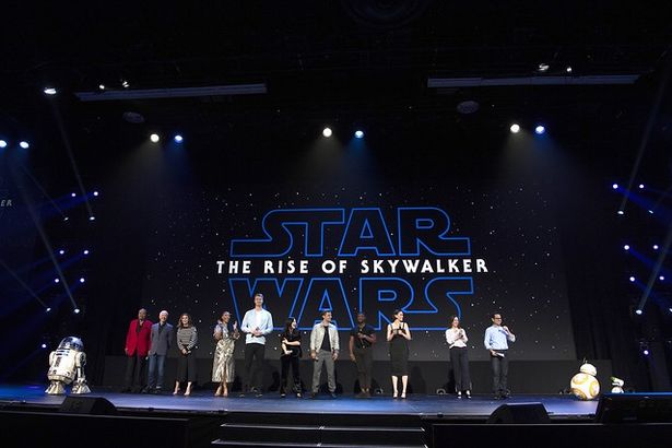 スター・ウォーズのキャストが大集合！