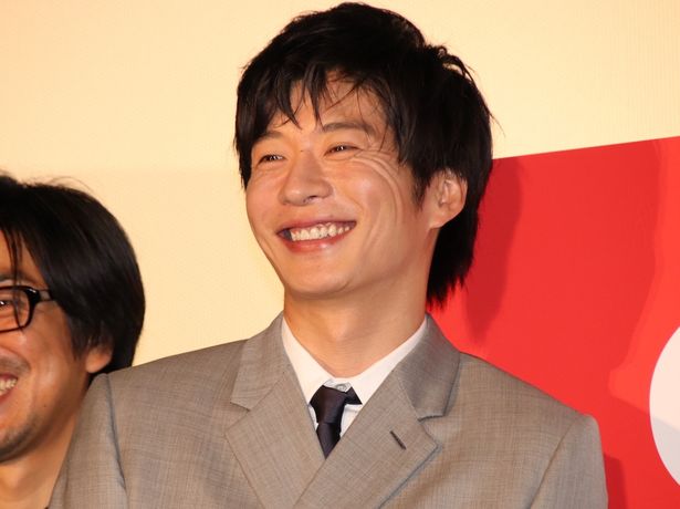 笑顔の田中圭