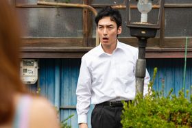 草なぎ剛が『台風家族』で潔いクズ演技を披露！