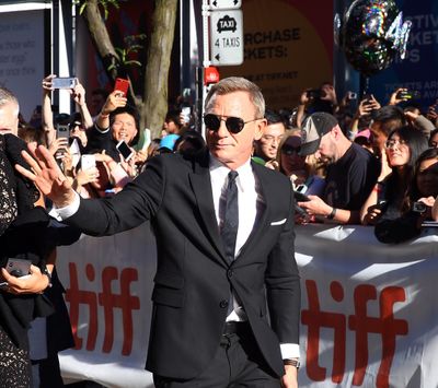 トロント国際映画祭で『Knives Out(原題)』プレミアに登場したダニエル・クレイグ