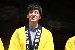 『任侠学園』ヒット祈願イベントに登壇した西島秀俊