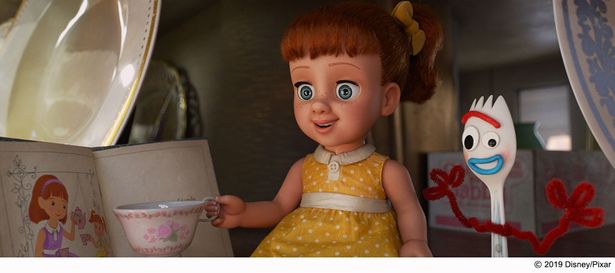 新たな持ち主のボニーが作りだしたフォーキーがウッディたちを新たな物語へいざなう