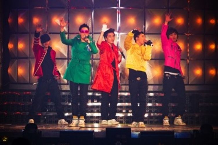 ペンライト持込＆スタンディングOK！『劇場版 2010 BIGBANG BIGSHOW 3D』特別上映決定