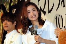 『マレフィセント2』の舞台挨拶に登壇した上戸彩