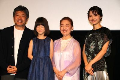 『真実』の公開記念舞台挨拶が開催