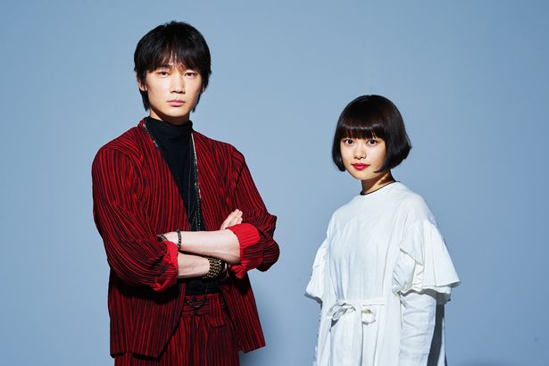 【写真を見る】どこか似た空気も感じさせる、綾野剛と杉咲花。映画に託した想いを語った