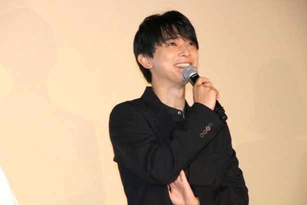 主人公の金室慎之介役と18歳の慎之介“しんの”役の声優を務めた吉沢亮