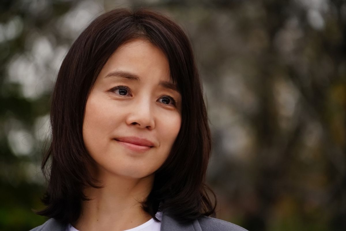 癒しから憂い、大人の色気まで…石田ゆり子の様々な表情に魅せられる 