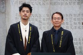 『カツベン！』の周防正行監督と主演の成田凌