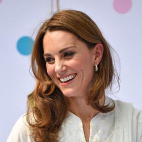 新アイテムでレセプションに参加したキャサリン妃