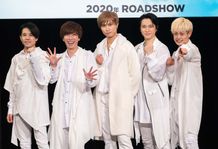 A.B.C-Zが全員そろってスクリーンに！上演中の「ABC座『ジャニーズ伝説2019』」でサプライズ発表