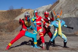 左からキカイダー01、キカイダー、怪傑ズバット、イナズマン