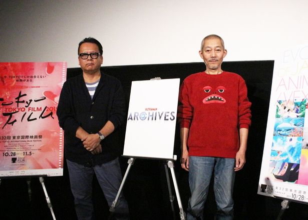 【写真を見る】スペシャルゲストとして脚本家の伊藤和典(右)が登壇。MCは映画評論家＆ジャーナリストの清水節(左)が務めた