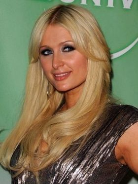 「日本のために祈りましょう。彼らには私たちの愛とサポートが必要よ」とツイート