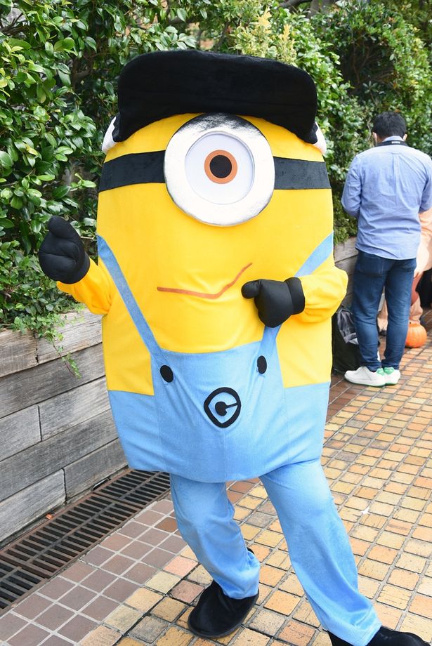 『ミニオンズ』のコスプレで参加した梅津幸さん