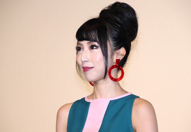 「シン・ファンタ」ステージの様子