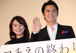 石田ゆり子「恥ずかしくて言えなかった」とはにかみ笑顔