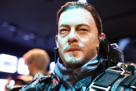 顔のクオリティが高すぎる！「デス・ストランディング」より、ノーマン・リーダス演じる主人子サムのスタチュー