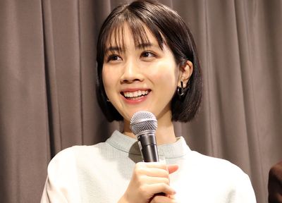 監督からの愛ある言葉に松本穂香、感激！