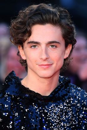 1995年生まれ、米ニューヨーク出身のティモシー。『君の名前で僕を 呼んで』(17)でアカデミー賞主演男優賞候補に