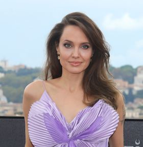 仕事が一段落したアンジーが久しぶりに休みを満喫！