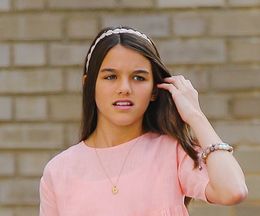 トム・クルーズにそっくりの娘スリ