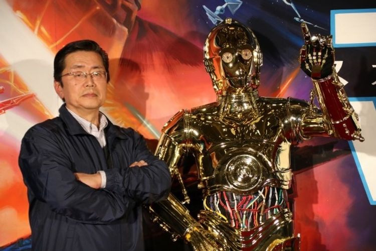 手描き看板職人、北原邦明が「スター・ウォーズ」新作の看板を完成「感無量です」