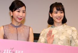 のん、コトリンゴの生ライブに感動！