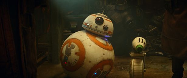 ボール型で人気のドロイド、BB-8の相棒となるD-0(ディオ)も新たに登場！(『スカイウォーカーの夜明け』)