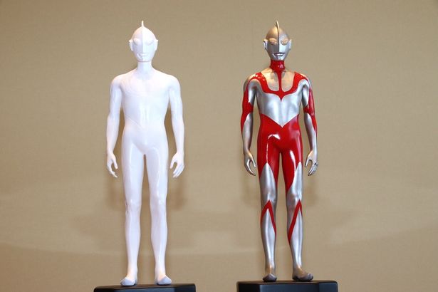 【写真を見る】カラータイマーがない！『シン・ウルトラマン』ウルトラマン、スタチューの近影