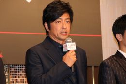 主人公の天才科学者、桐生浩介役の大沢たかお