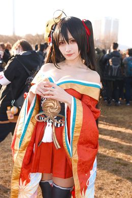 「アズールレーン」の大鳳に扮するJILLさん