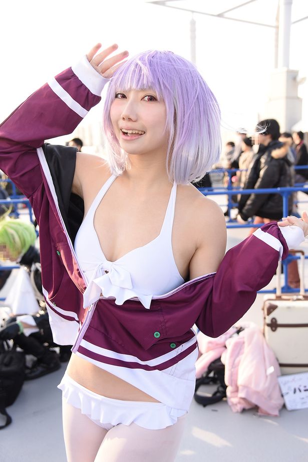 「SSSS.GRIDMAN」の新条アカネに扮するバニさん