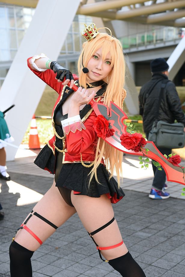 「Fate/Grand Order」のネロ・クラウディウスに扮する あんこさん