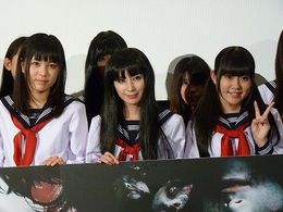 キャストも恐怖で涙！　『富江 アンリミテッド』お化け屋敷上映会