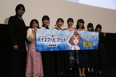 左から、鶴岡聡、古木のぞみ、種﨑敦美、夏川椎菜、Lynn、黒瀬ゆうこ、麻倉もも、大空直美