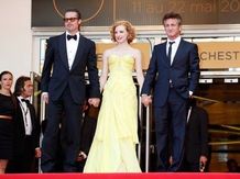 栄えあるパルム・ドールに輝いたのはブラッド・ピット(左)、ショーン・ペン(右)が共演した『ツリー・オブ・ライフ』
