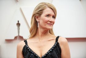 ローラ・ダーン、初のオスカー像！